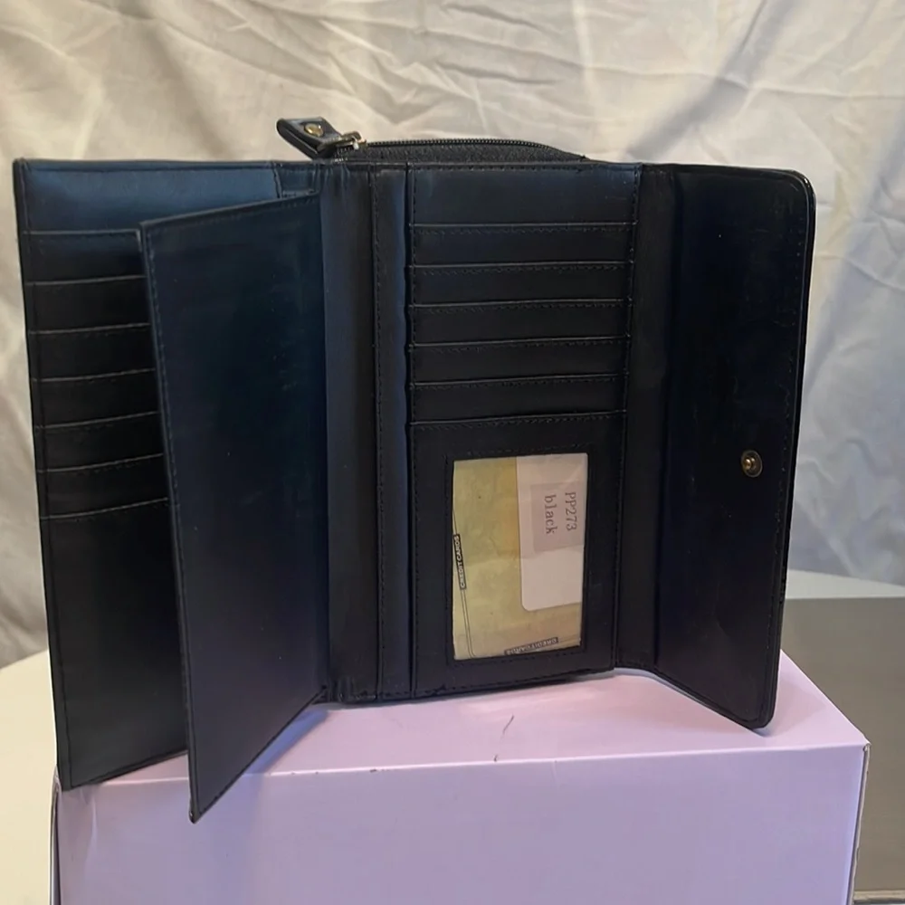 “Look like” D&G wallet - Picture 5 of 6